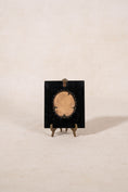 Load image into Gallery viewer, 19th Century Silhouette Portrait Of English Gentleman In Suit
