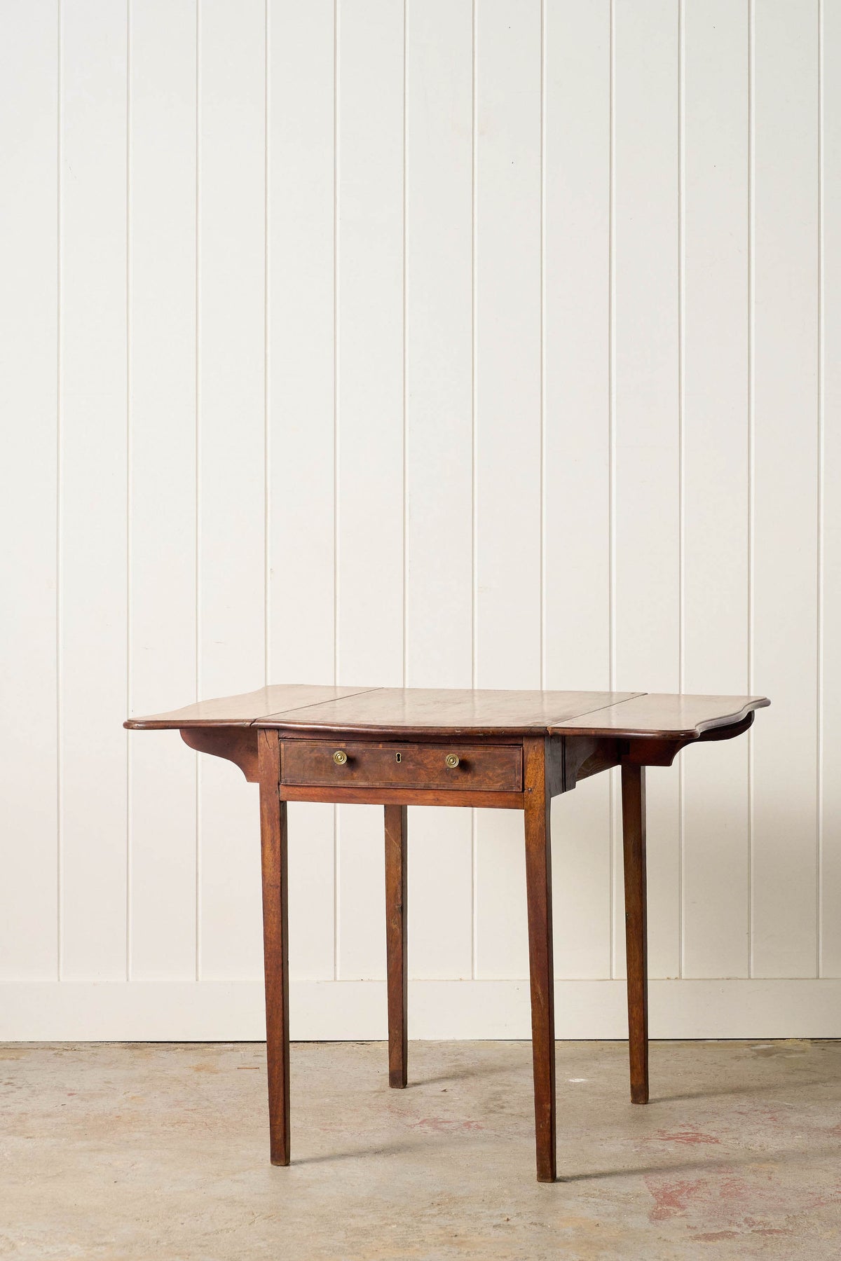 19th Century English Mahogany Pembroke Drop Leaf Table