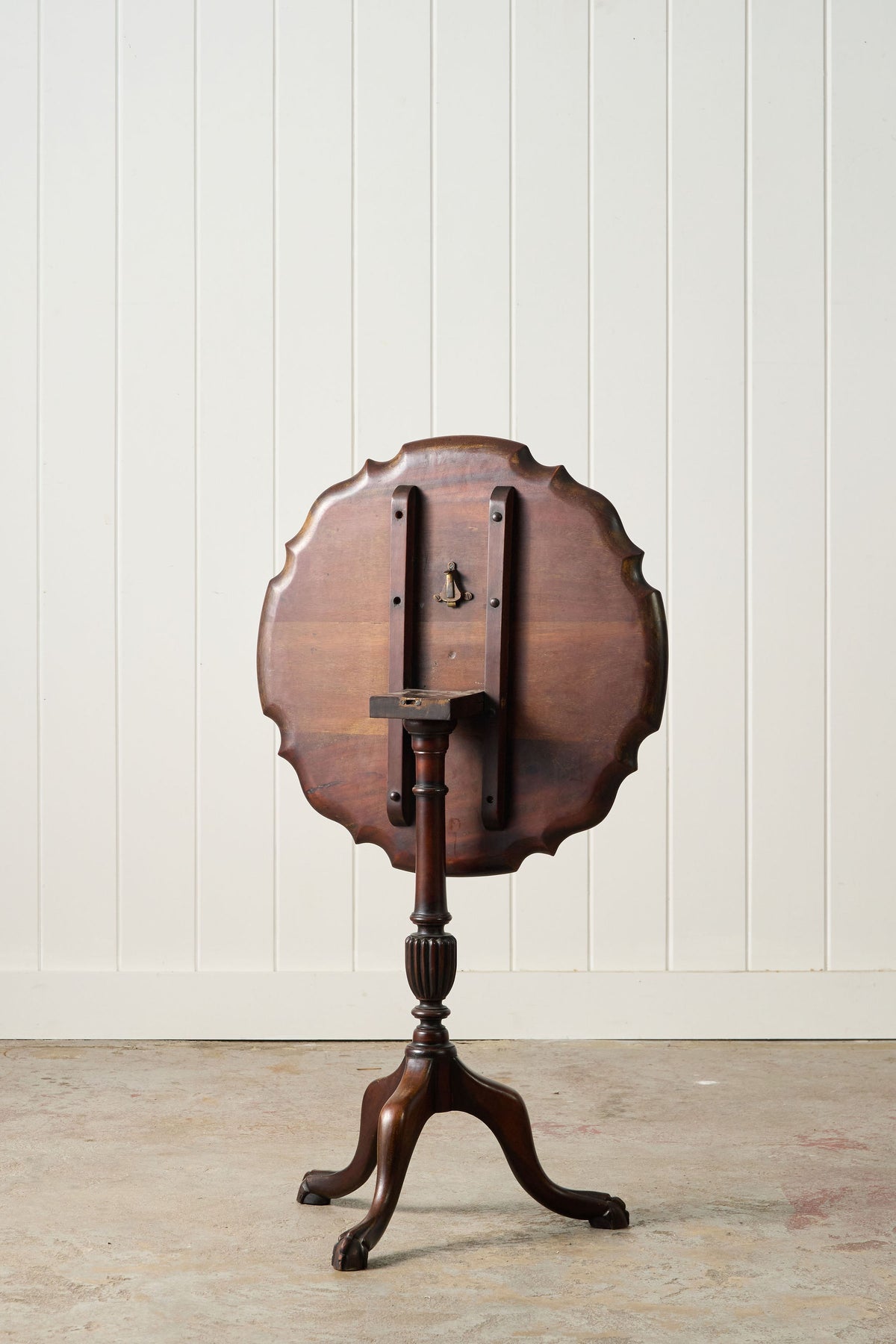 Antique English Tilt-Top Pie Crust Table