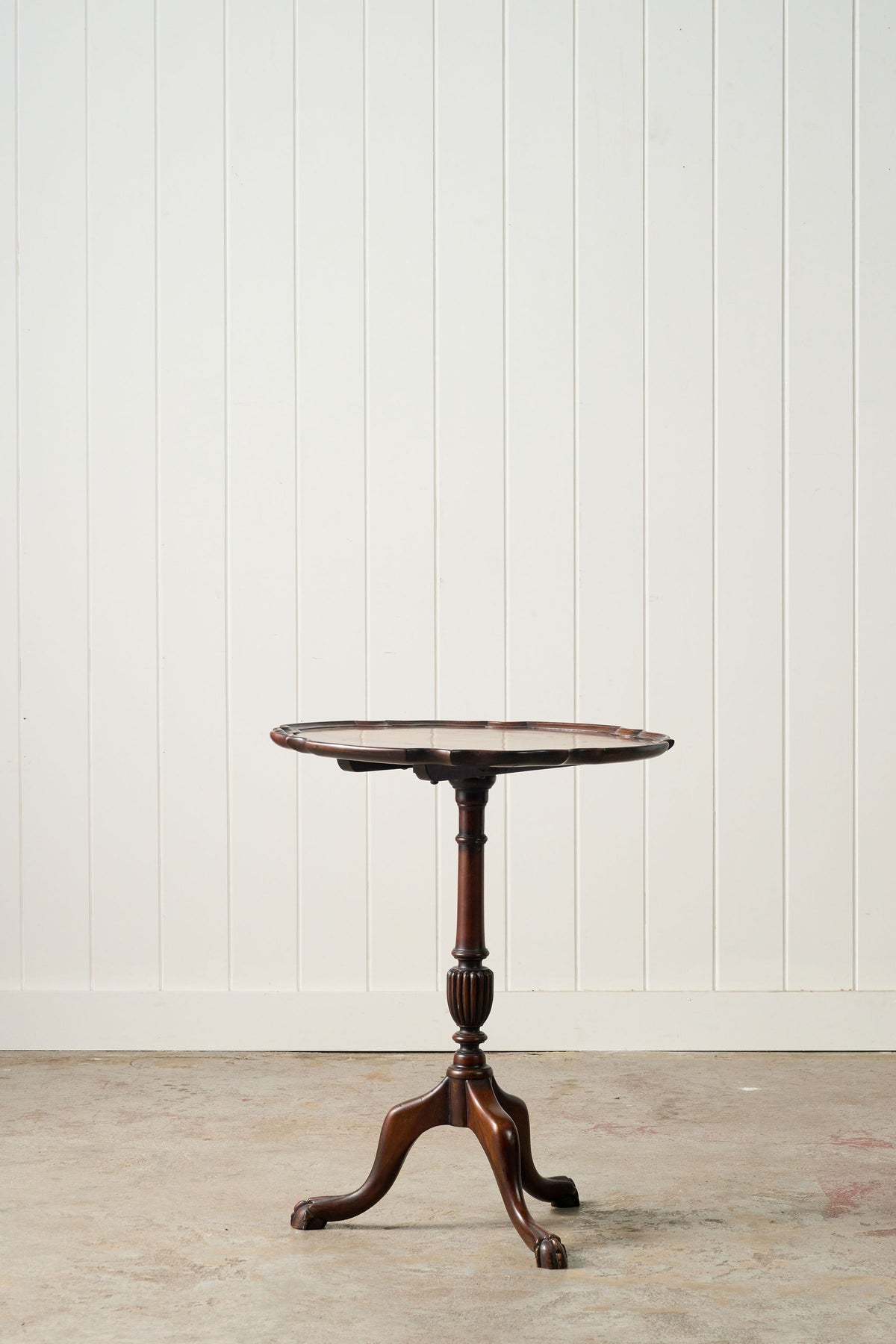 Antique English Tilt-Top Pie Crust Table