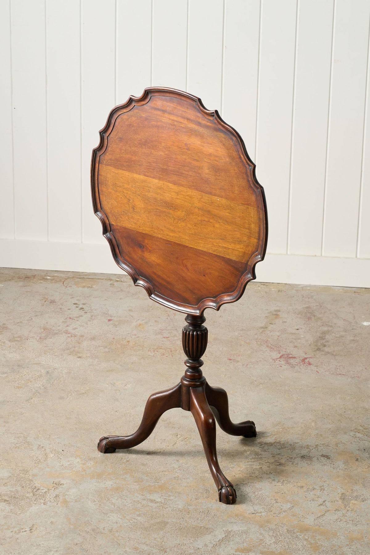 Antique English Tilt-Top Pie Crust Table