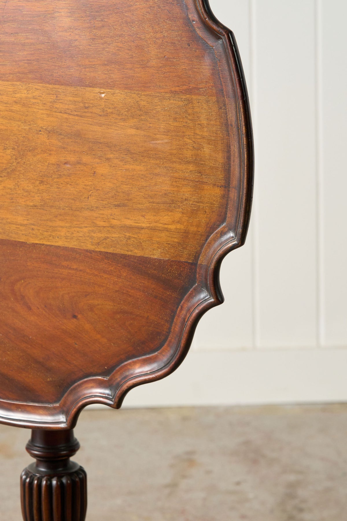 Antique English Tilt-Top Pie Crust Table