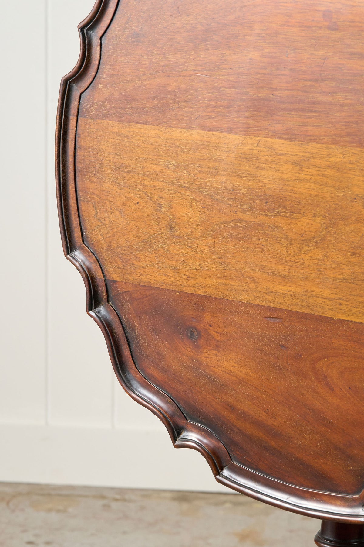 Antique English Tilt-Top Pie Crust Table