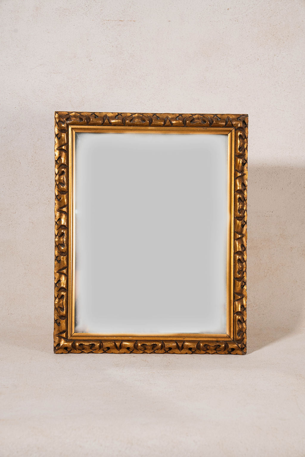Carved Giltwood Frame Rectangular Mirror