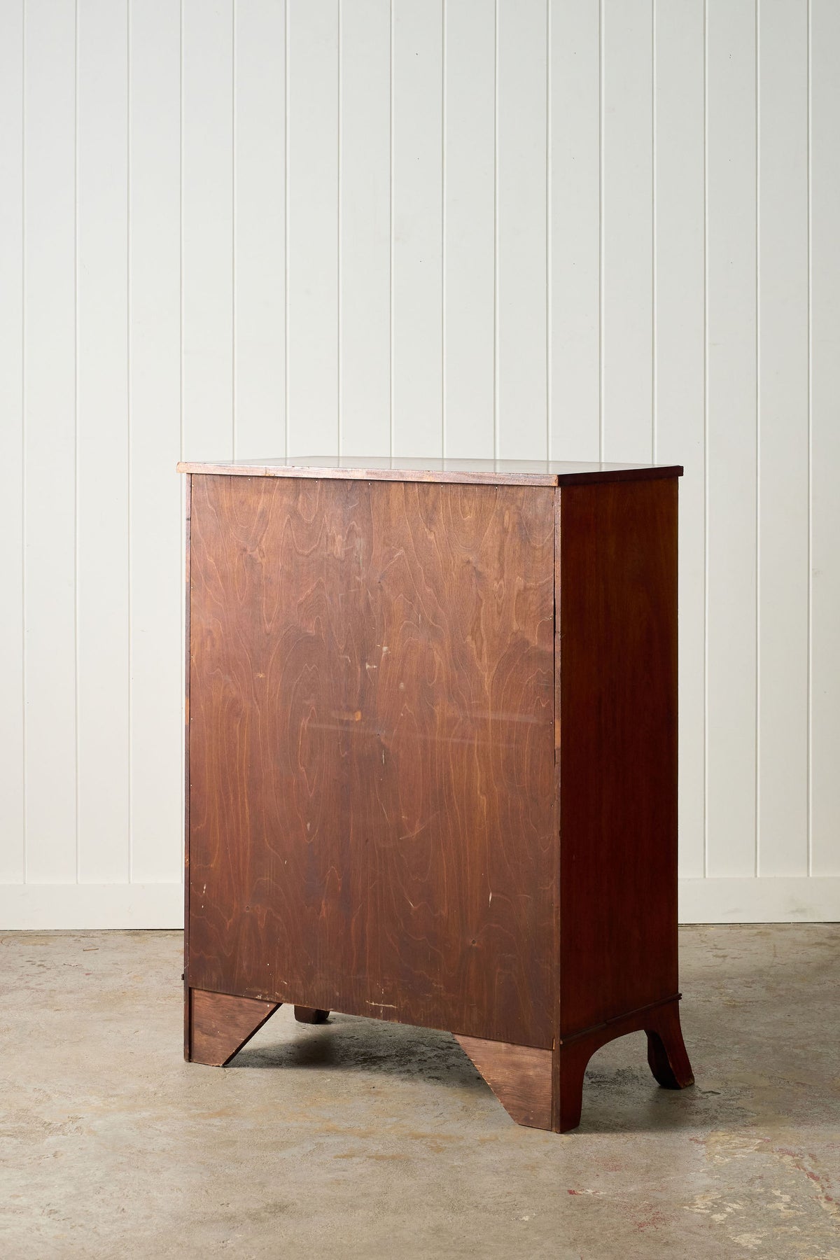 Edwardian Mahogany 8-Drawer Chest with Swan Pulls (c. 1910)