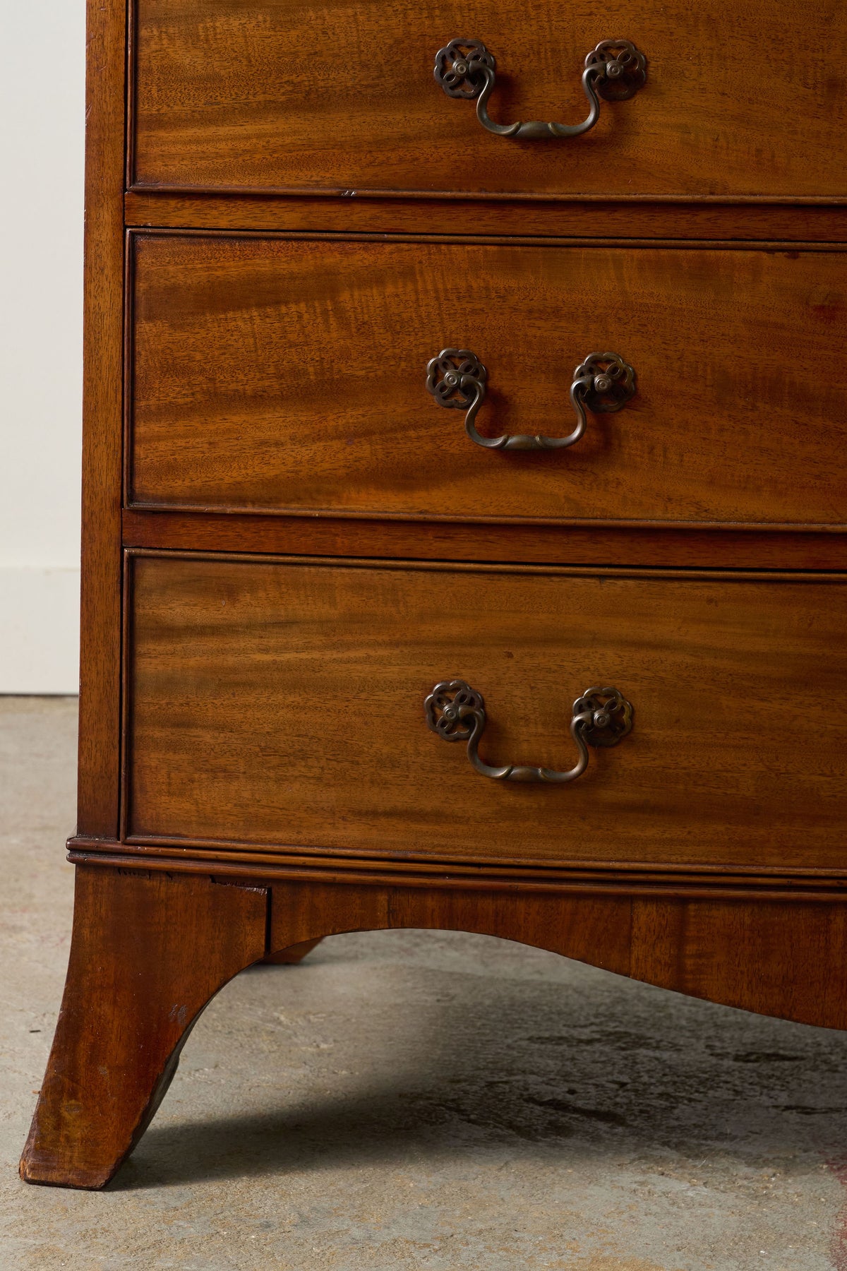Edwardian Mahogany 8-Drawer Chest with Swan Pulls (c. 1910)