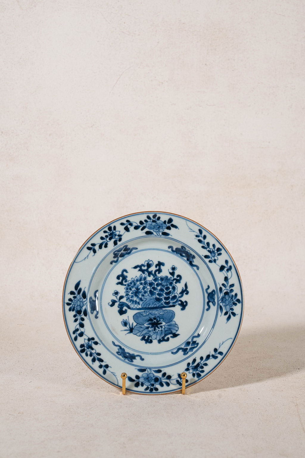 SET of 6 | 9” 18th Century Chinese Export Plates (c. 1750)