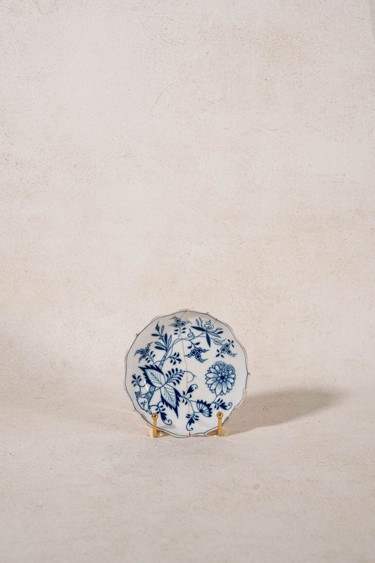 19th Century Meissen Blue Onion Scalloped Saucer with Repair Staples
