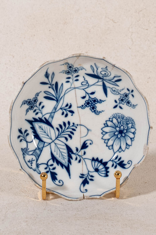 19th Century Meissen Blue Onion Scalloped Saucer with Repair Staples