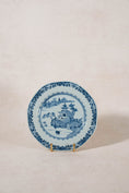 Load image into Gallery viewer, 18th Century Chinese Export Plate (c. 1780)
