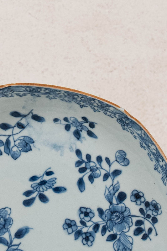 18th Century Chinese Export Floral Plate / Shallow Bowl (c. 1780)