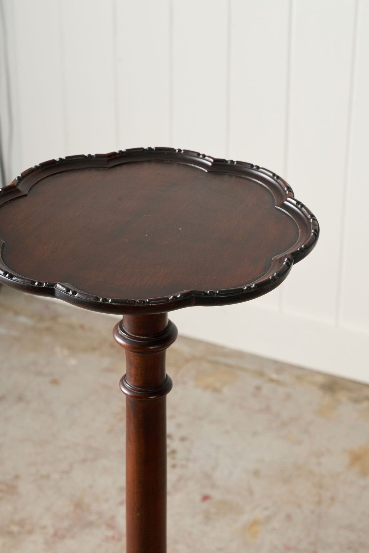 English Mahogany Petal Shaped Plant Stand (c. 1930)