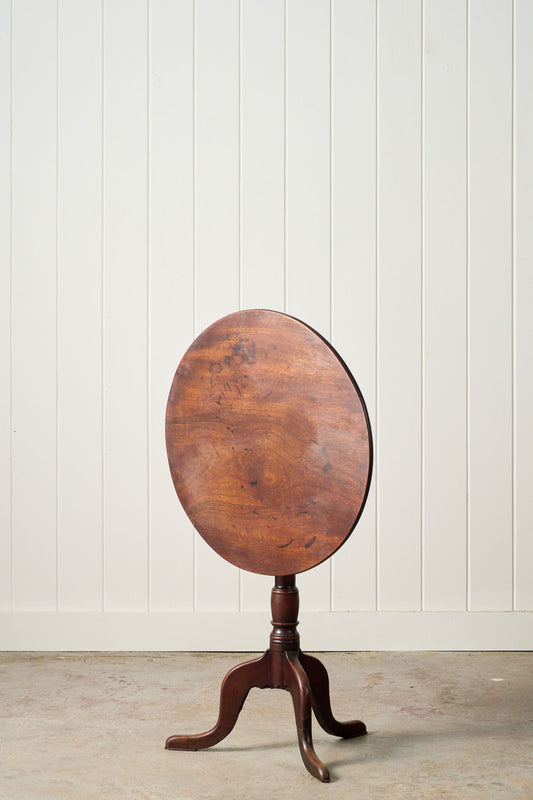 Early Georgian Mahogany Wine Table