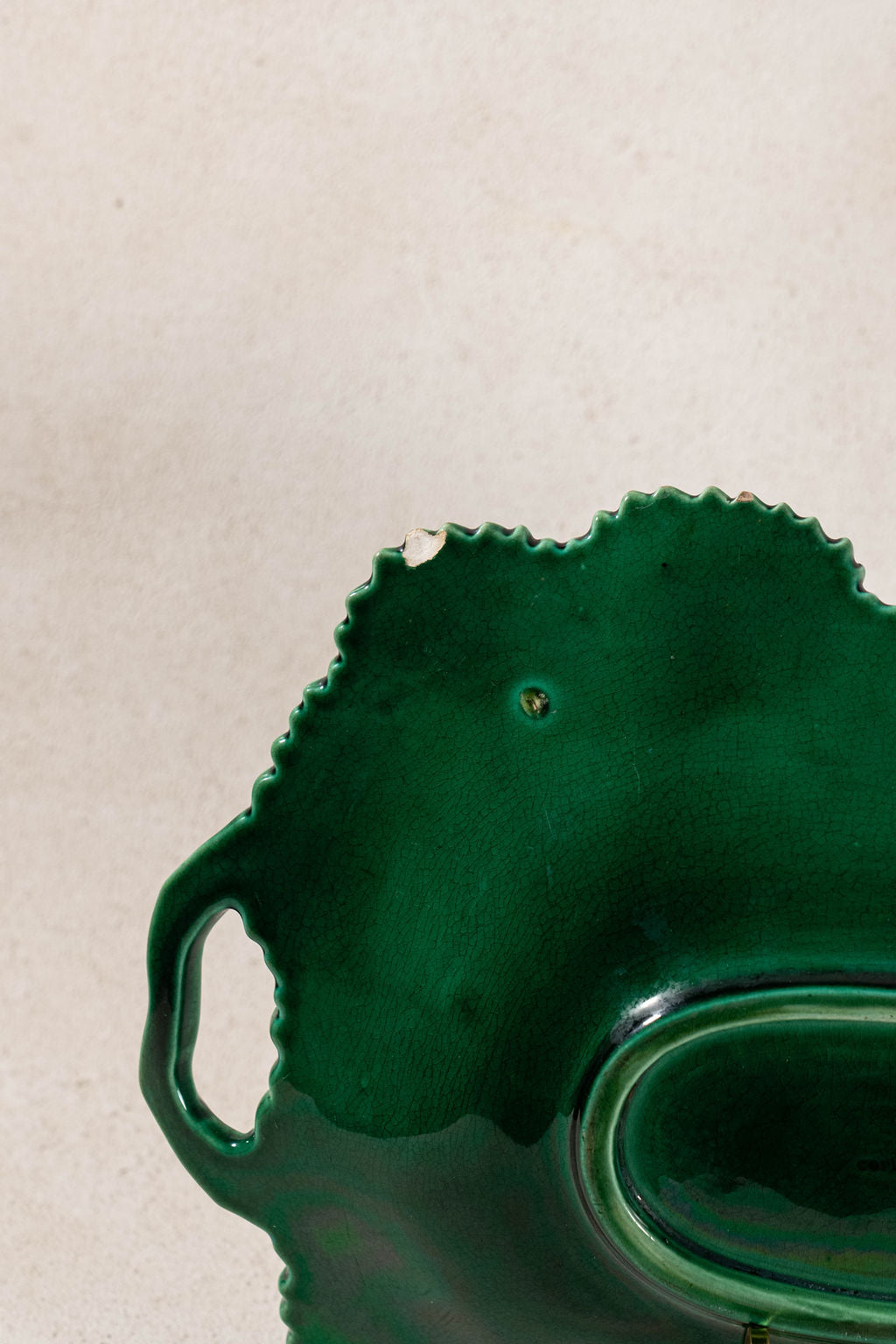 Copeland (c. 1860-1875) Green Majolica Overlapping Large Leaf Server