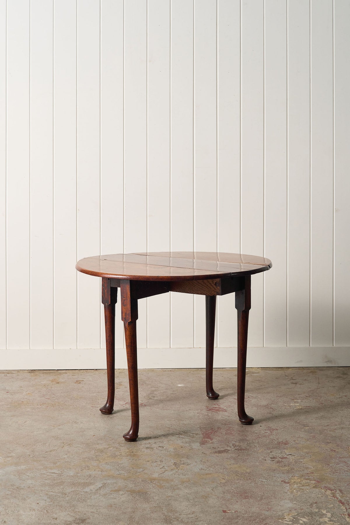 19th Century English Mahogany Drop Leaf Table with Padded Feet