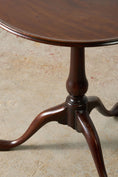 Load image into Gallery viewer, 19th Century English Birdcage Lamp Table with Inlaid Edge
