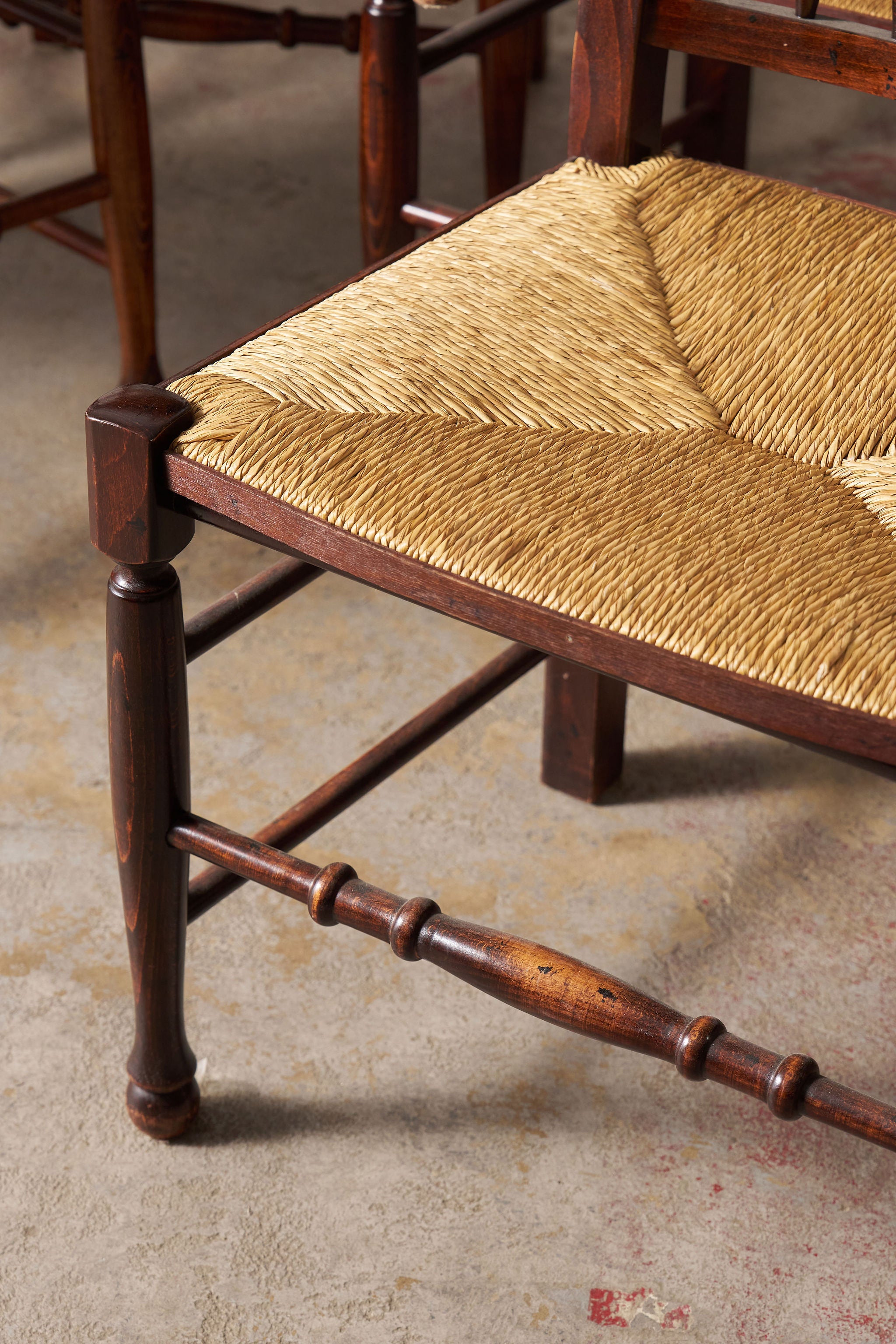 Set Of 8 Vintage Lancaster Spindle Rush Chairs