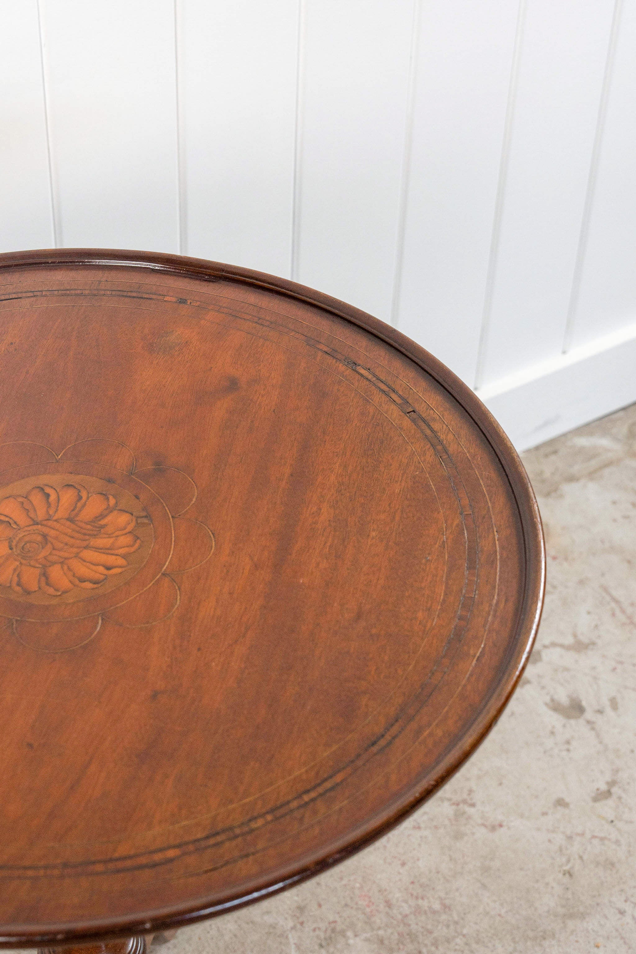 Sheraton Revival Inlay Mahogany Pedestal Table (c. 1820)