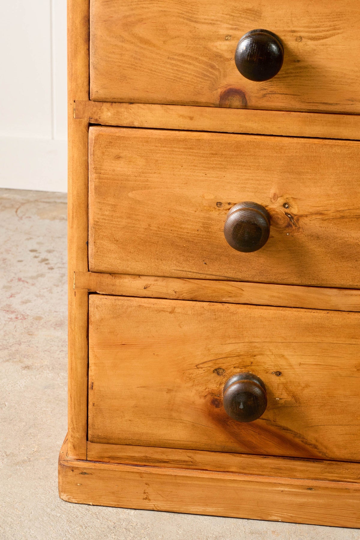 19th Century English Victorian Pine 2-Over-3 Chest (c. 1900)