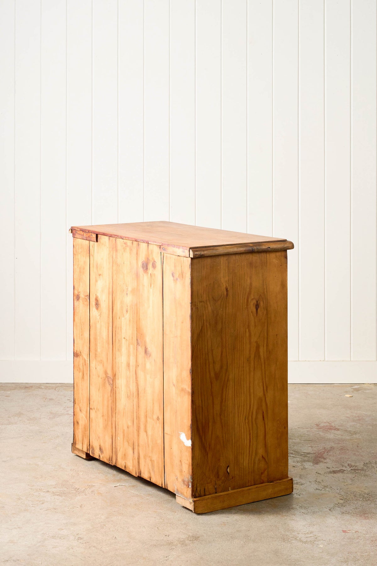 19th Century English Victorian Pine 2-Over-3 Chest (c. 1900)