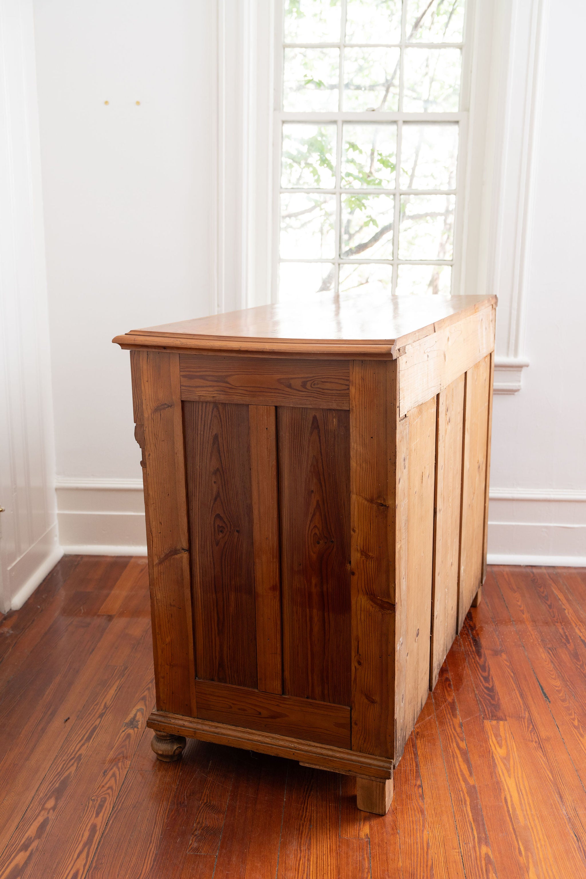 19th Century European Stained Pine Large 4-Drawer Dresser with Double Pulls