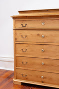 Load image into Gallery viewer, 19th Century European Pine 5-Drawer Dresser with Lift Top
