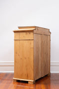 Load image into Gallery viewer, 19th Century European Pine 5-Drawer Dresser with Lift Top
