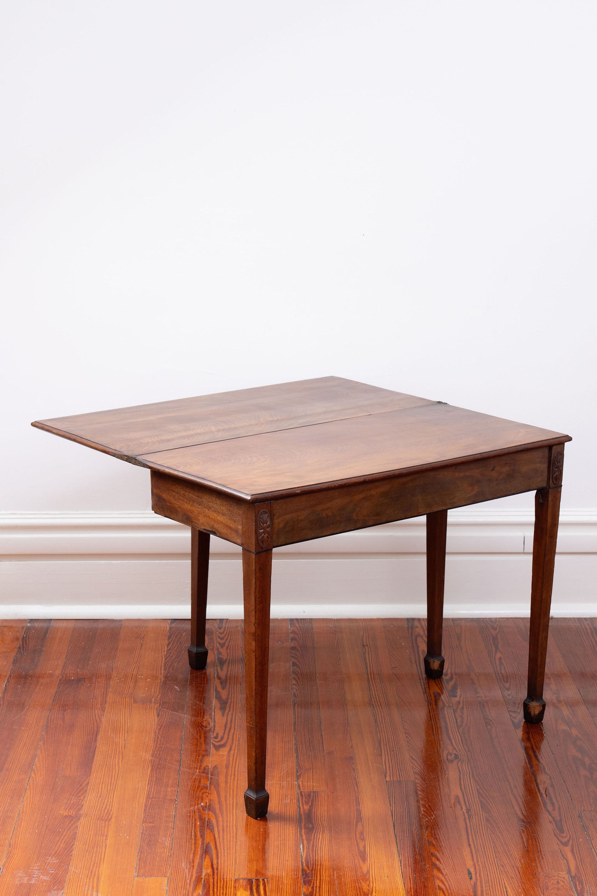 Antique Flip Top Gate Leg Table – FOUND
