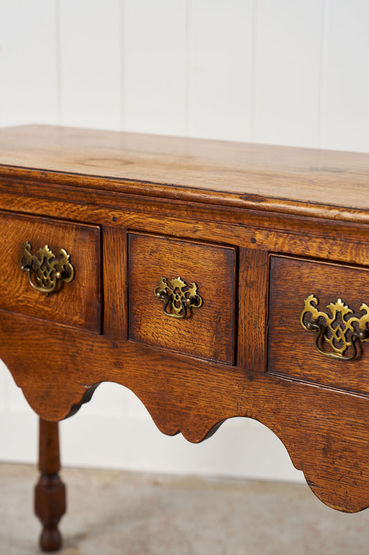 19th Century English Oak Dresser Base with Scalloped Apron