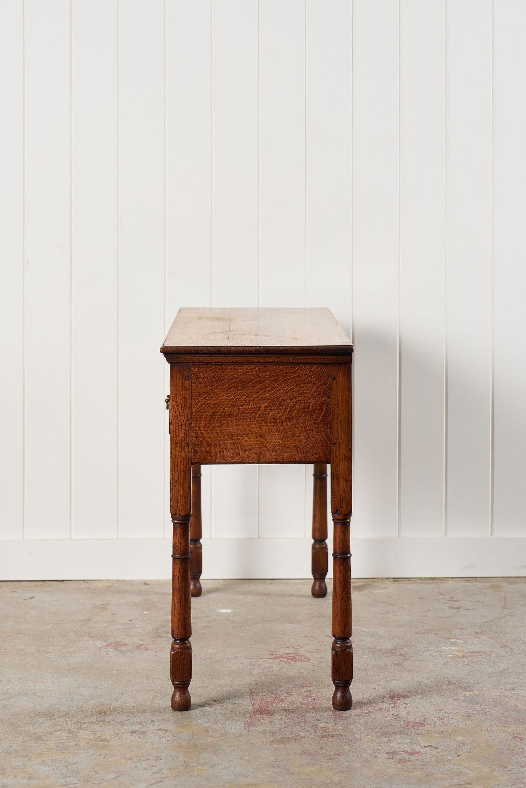 19th Century English Oak Dresser Base with Scalloped Apron