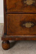 Load image into Gallery viewer, Early 18th Century William & Mary Burl Walnut Chest of Drawers with Inlay Top on Bun Feet (c. 1720)
