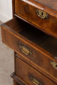 Load image into Gallery viewer, Early 18th Century William & Mary Burl Walnut Chest of Drawers with Inlay Top on Bun Feet (c. 1720)
