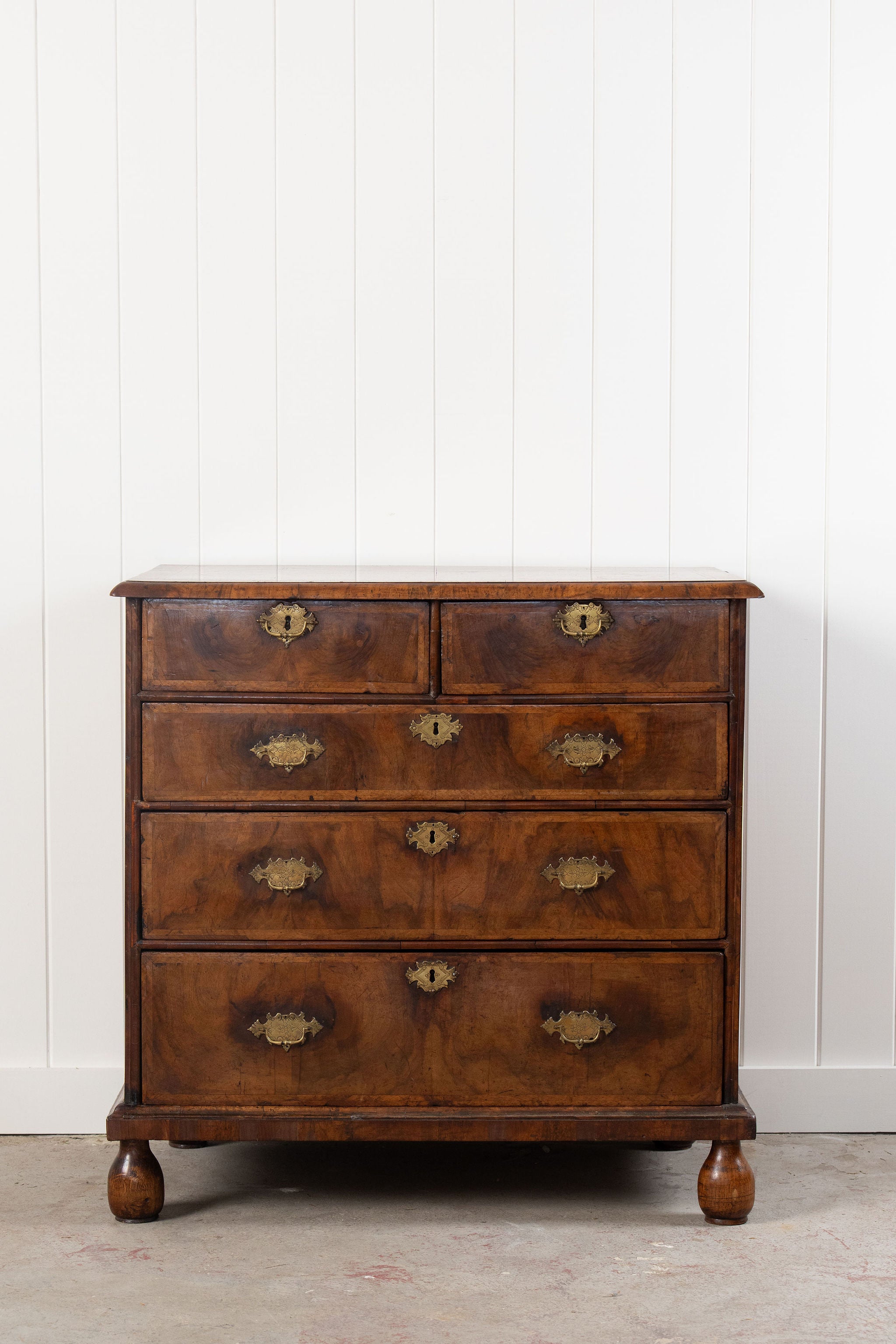 Early 18th Century William & Mary Burl Walnut Chest of Drawers with Inlay Top on Bun Feet (c. 1720)