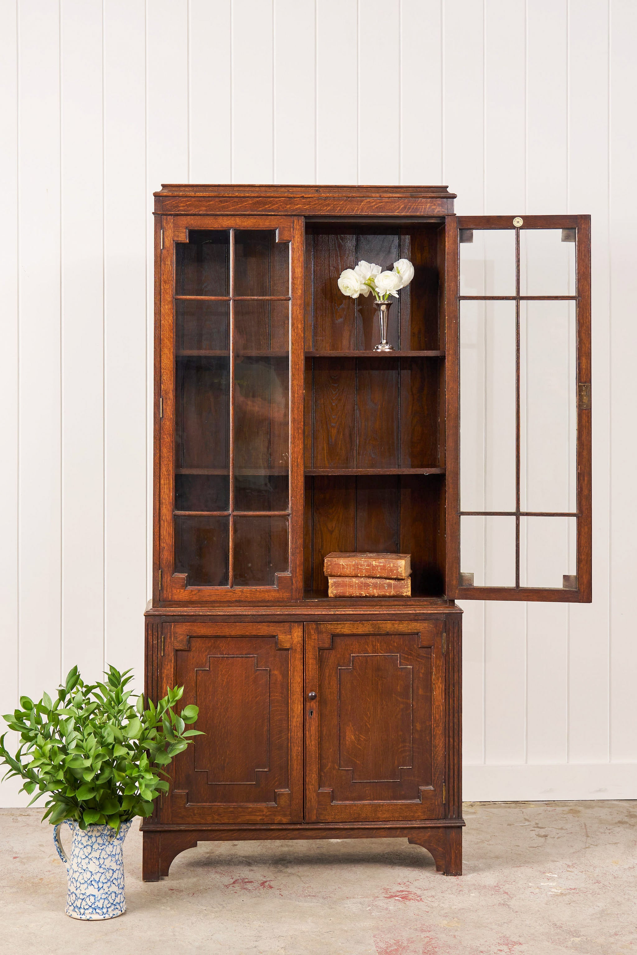 English Oak Library Display Case (c. 1930)