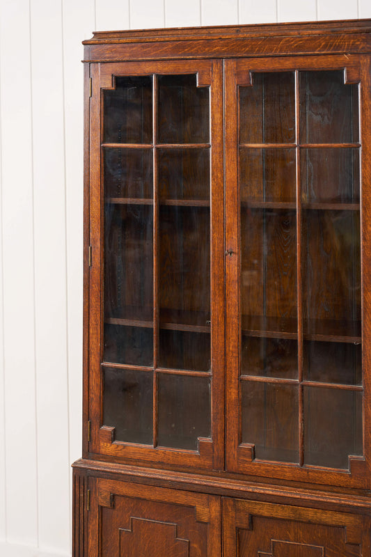 English Oak Library Display Case (c. 1930)