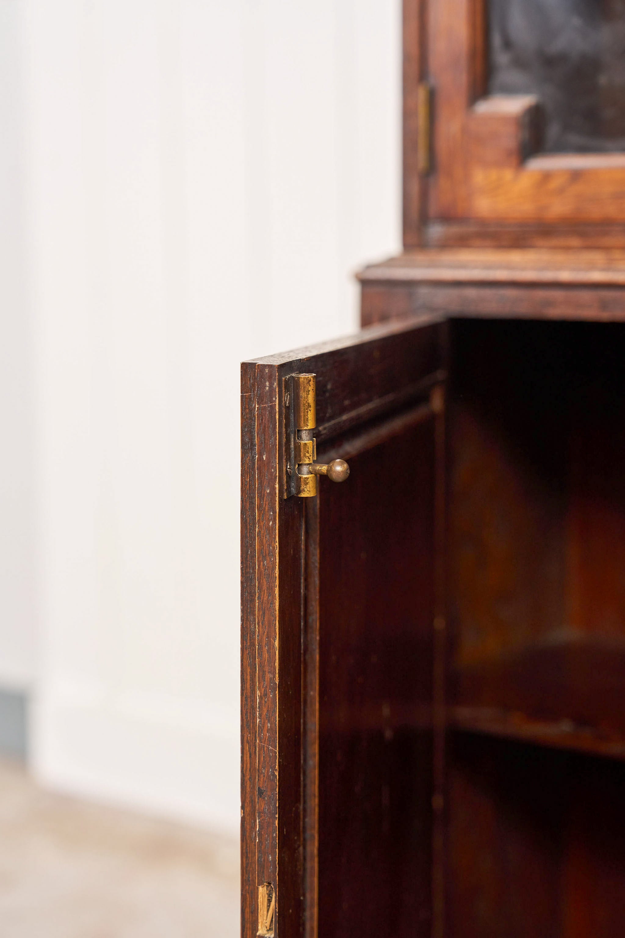 English Oak Library Display Case (c. 1930)