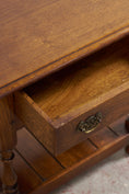 Load image into Gallery viewer, Yorkshire Two-Tier Oak Side Table with Scalloped Apron
