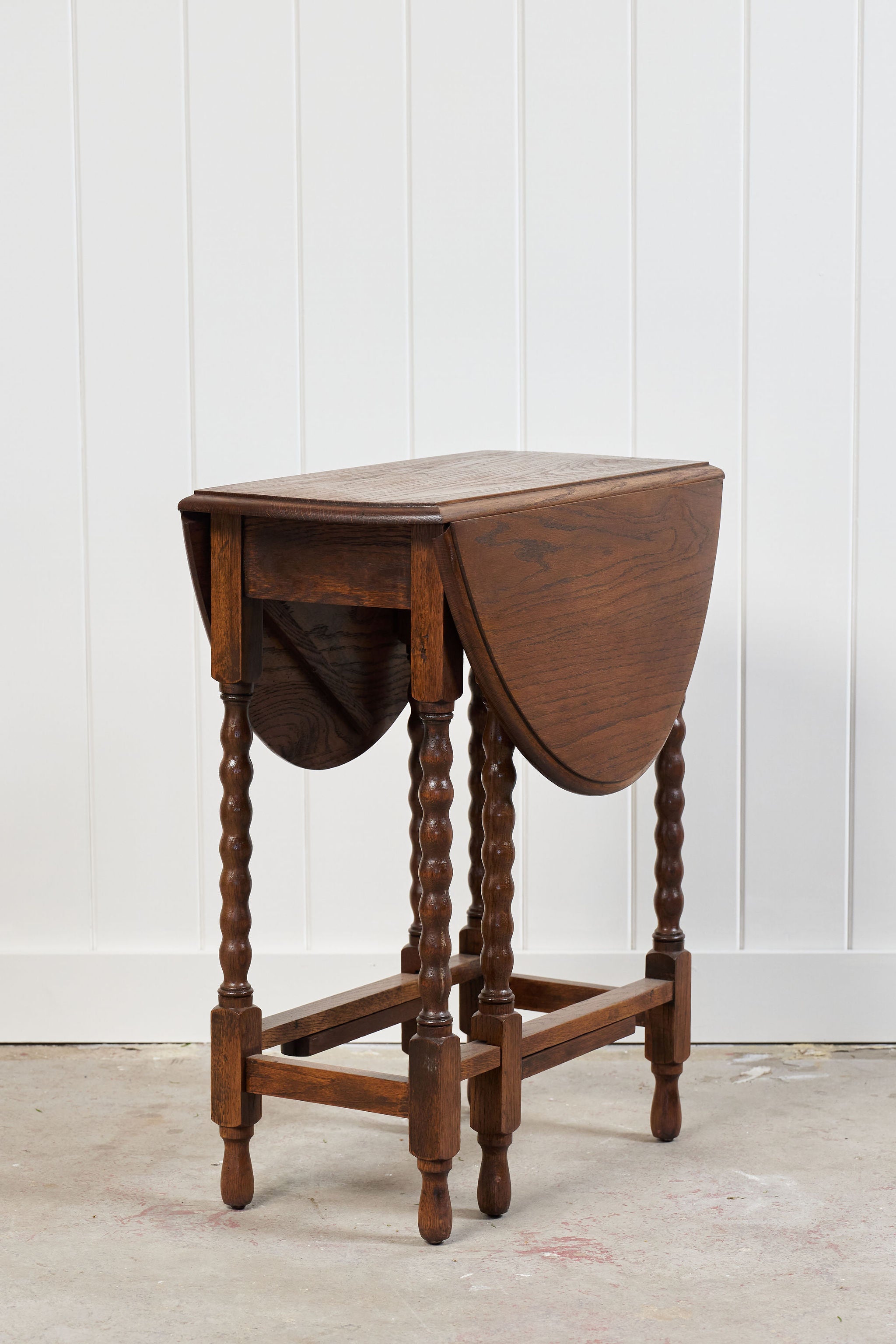 Small Oak Drop-Leaf Gate Leg Barley Twist Side Table