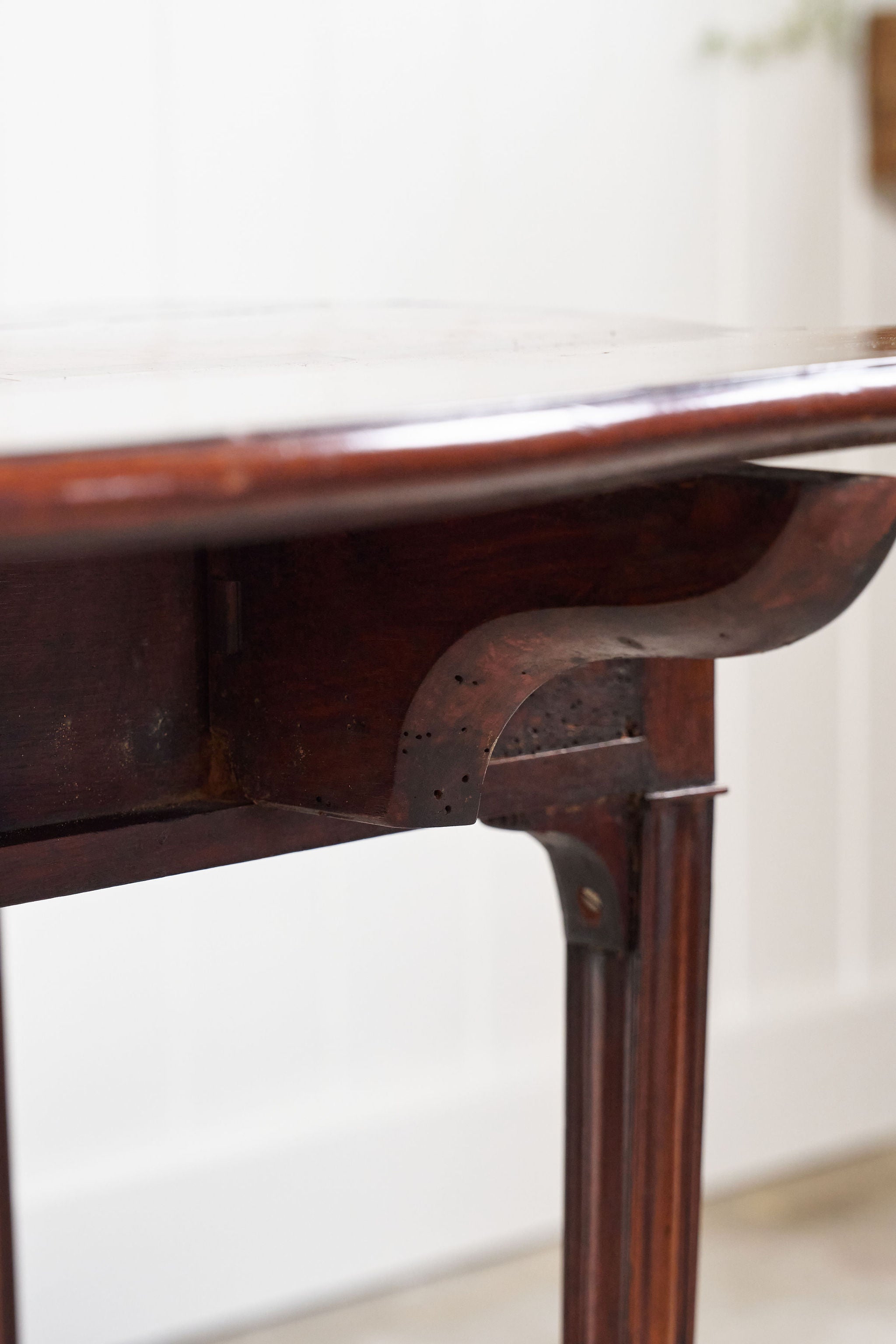 English 19th Century Mahogany Pembroke Drop Leaf Table | by Edwards & Roberts (Oxford Street, London)