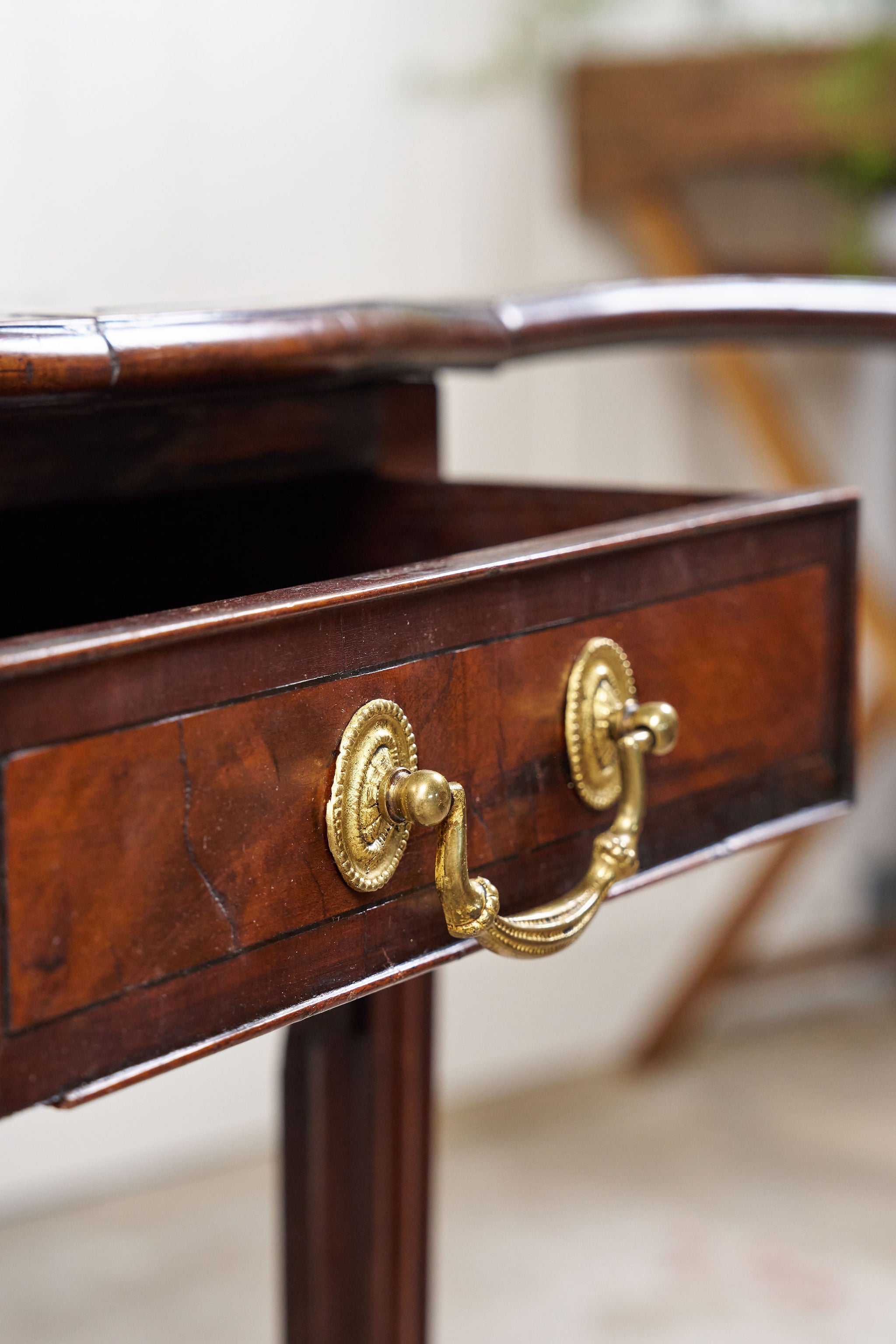 English 19th Century Mahogany Pembroke Drop Leaf Table | by Edwards & Roberts (Oxford Street, London)