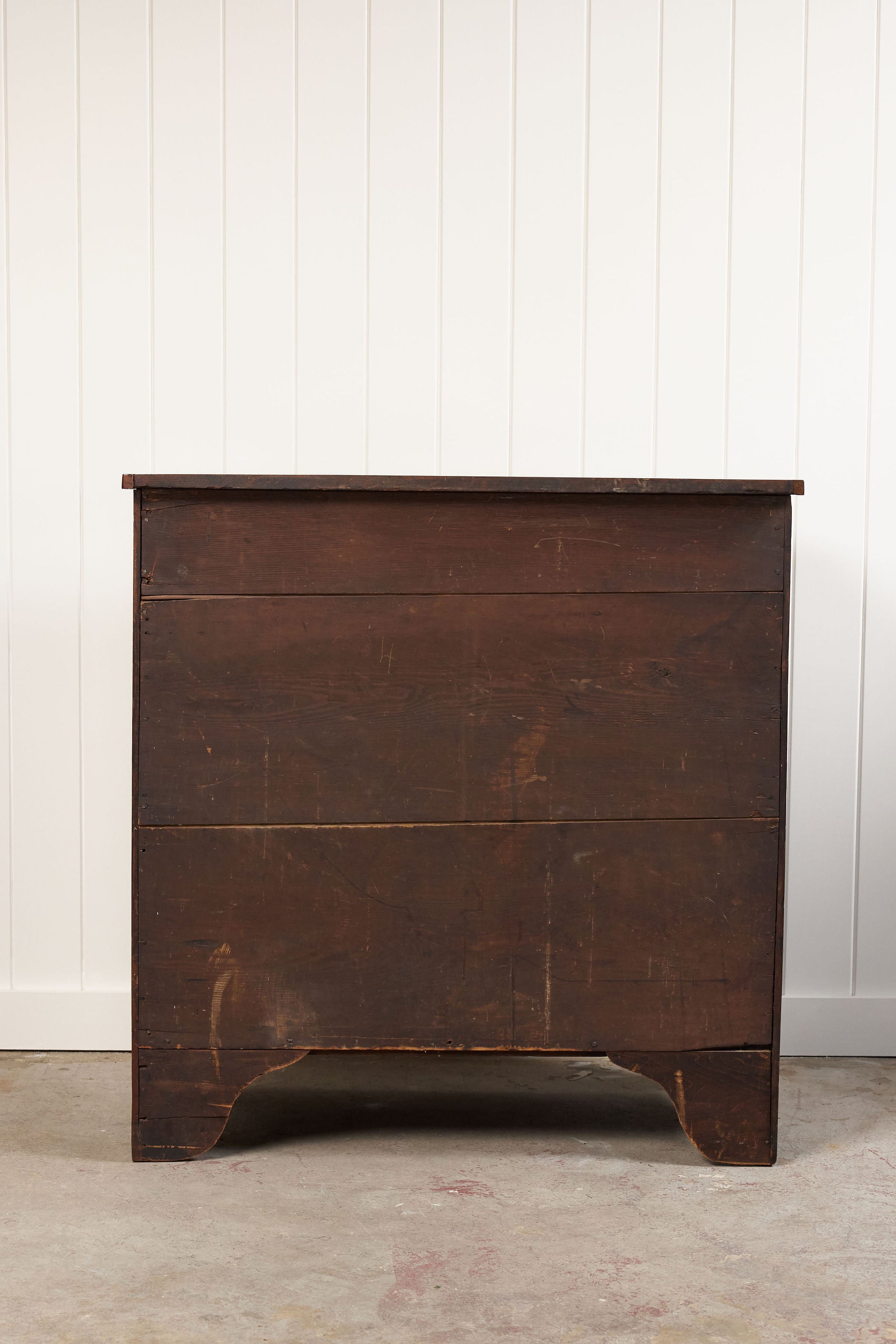 19th Century English Inlaid Walnut 2-Over-3 Drawer Chest with Unique Apron