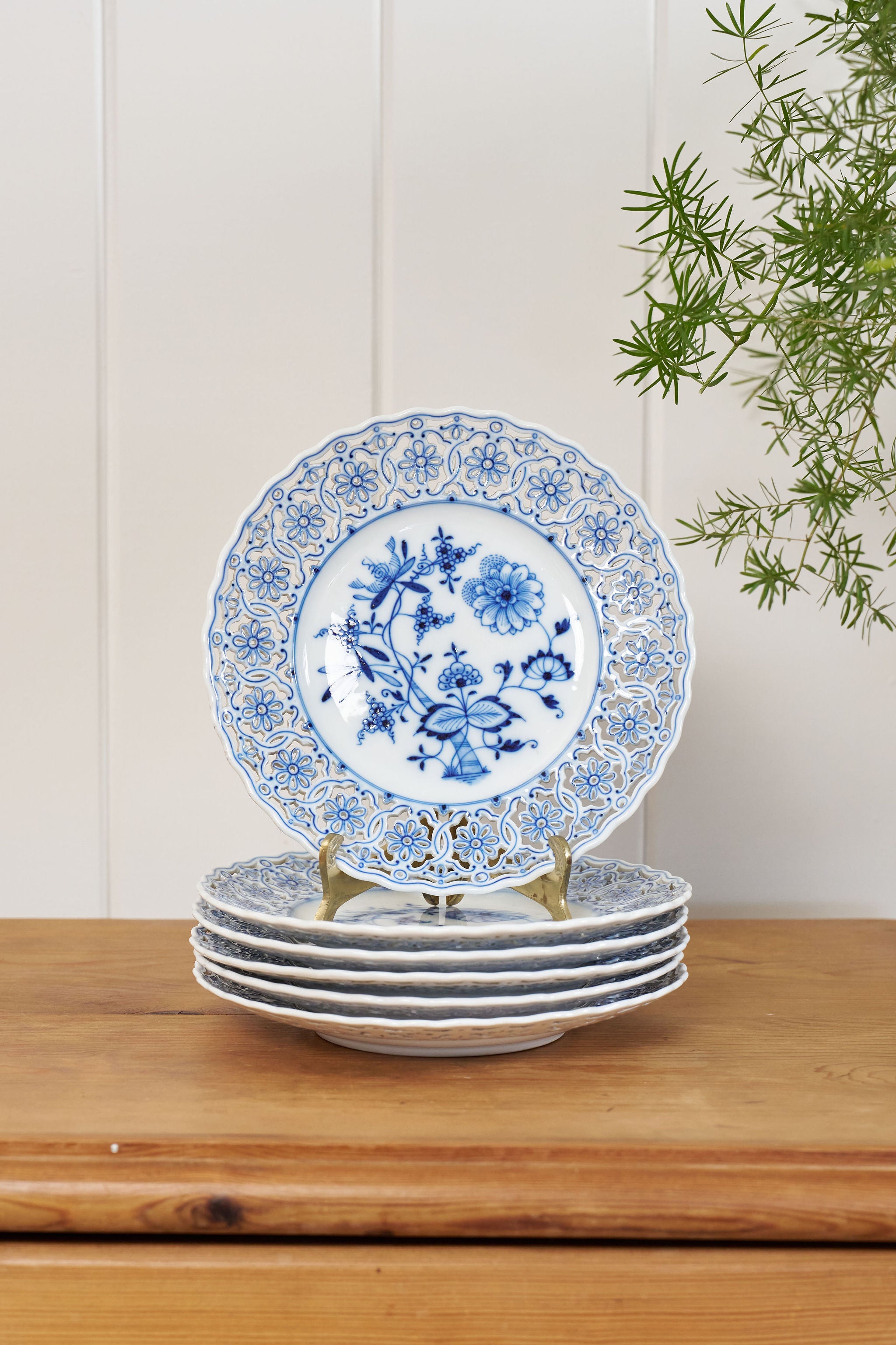 SET of 6 Meissen Teichert Reticulated Meissen Blue Onion Plates (c. 1883)
