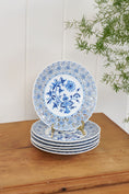 Load image into Gallery viewer, SET of 6 Meissen Teichert Reticulated Meissen Blue Onion Plates (c. 1883)
