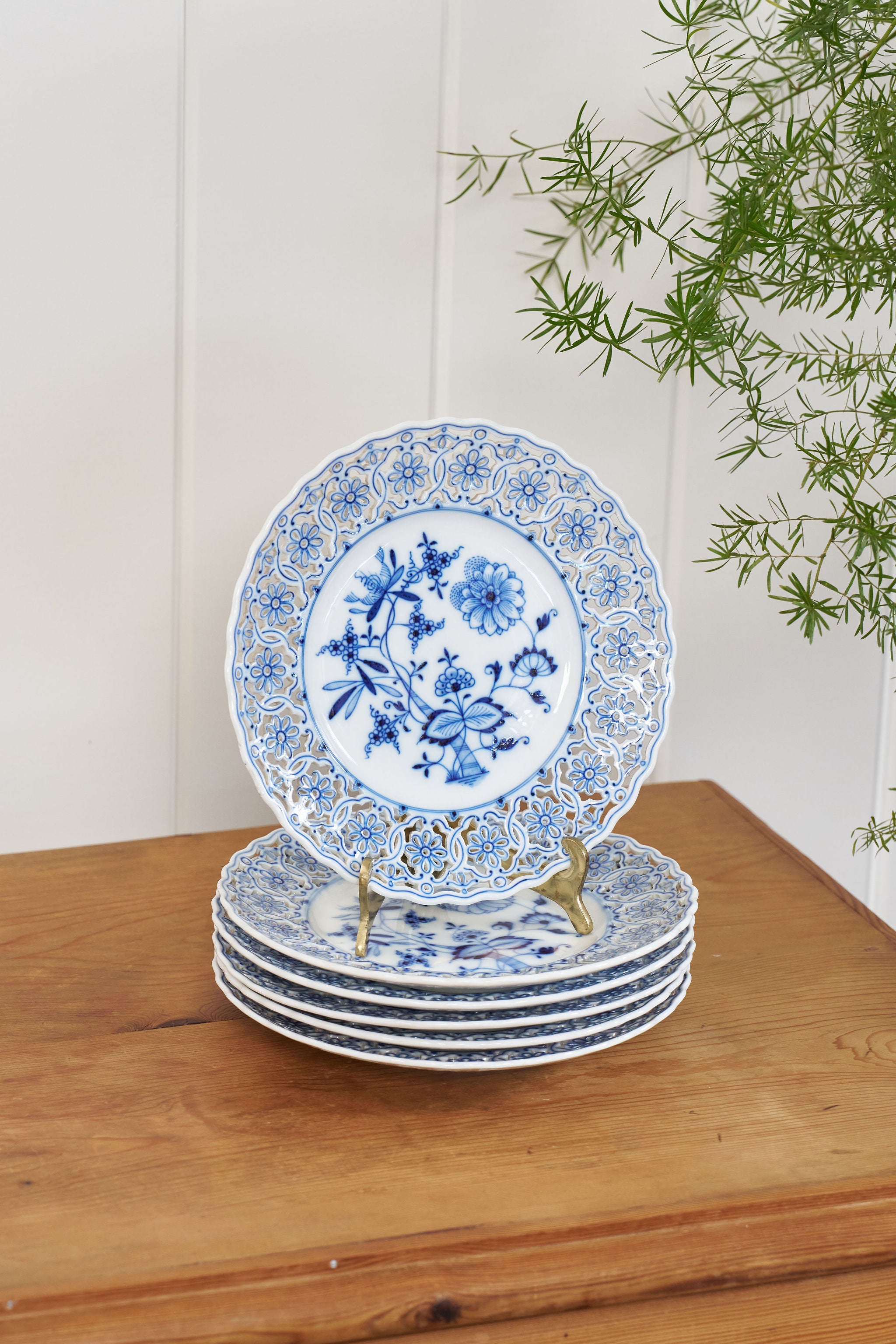 SET of 6 Meissen Teichert Reticulated Meissen Blue Onion Plates (c. 1883)