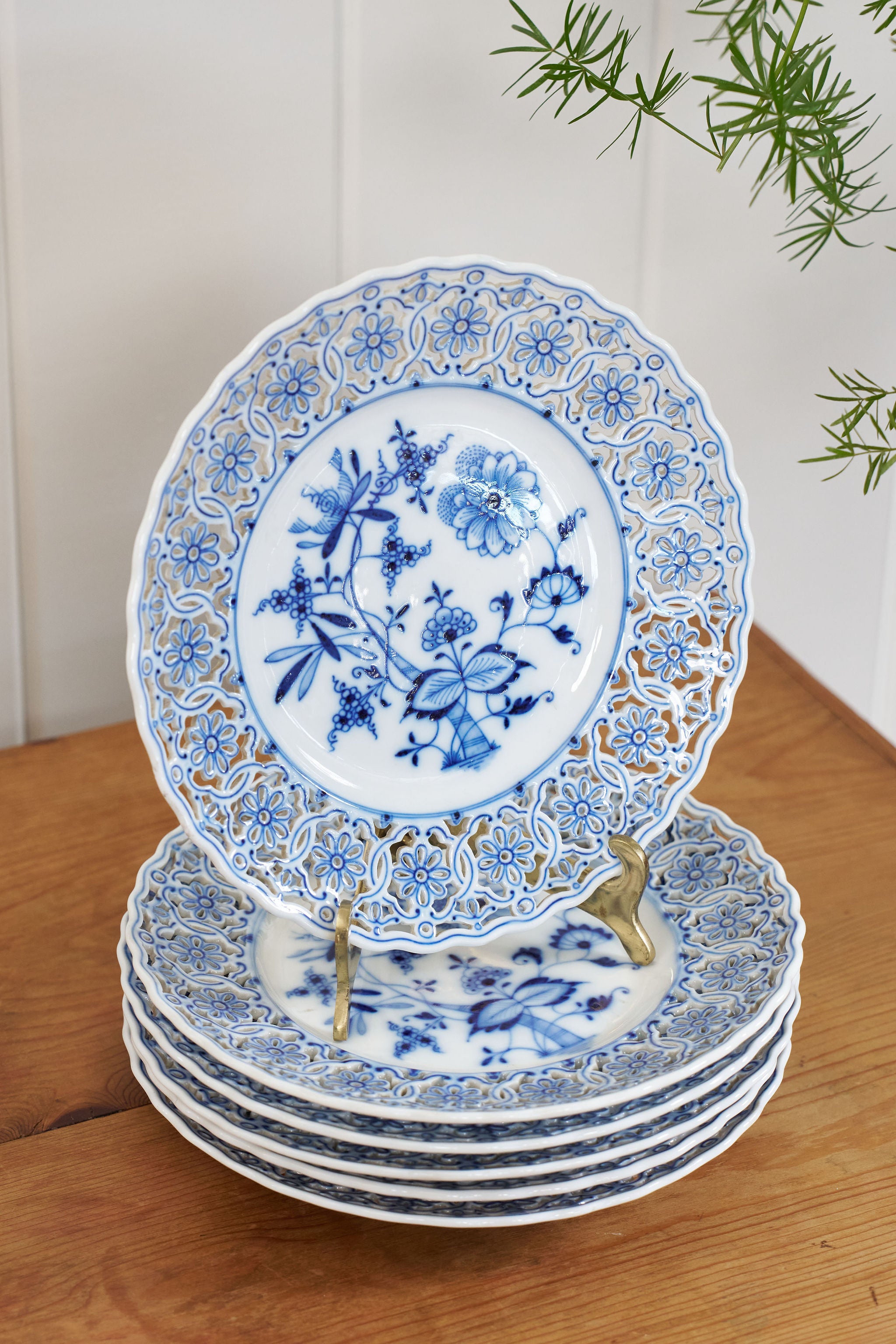 SET of 6 Meissen Teichert Reticulated Meissen Blue Onion Plates (c. 1883)