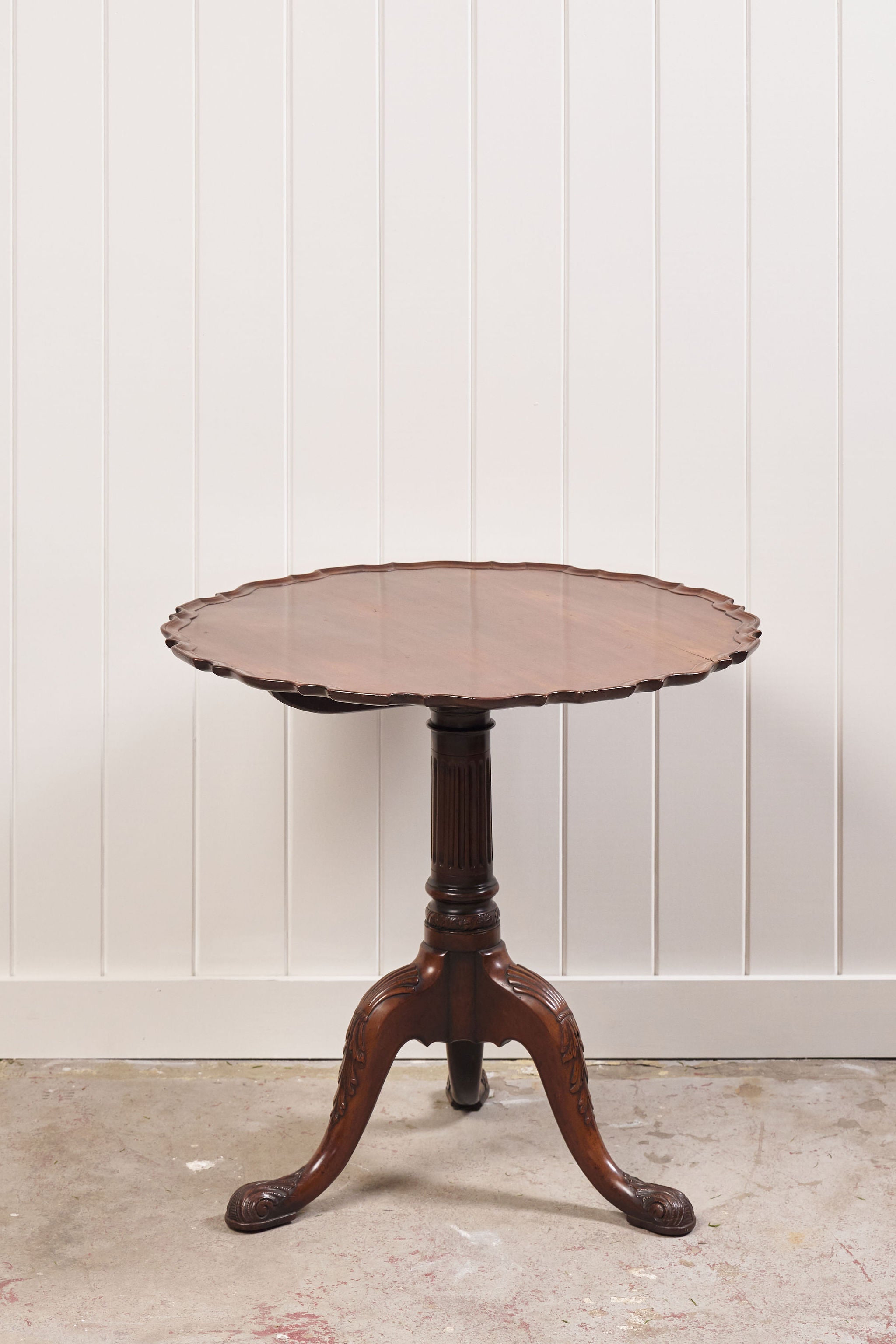Carved Mahogany Chippendale Tilt-Top Pie Crust Side Table