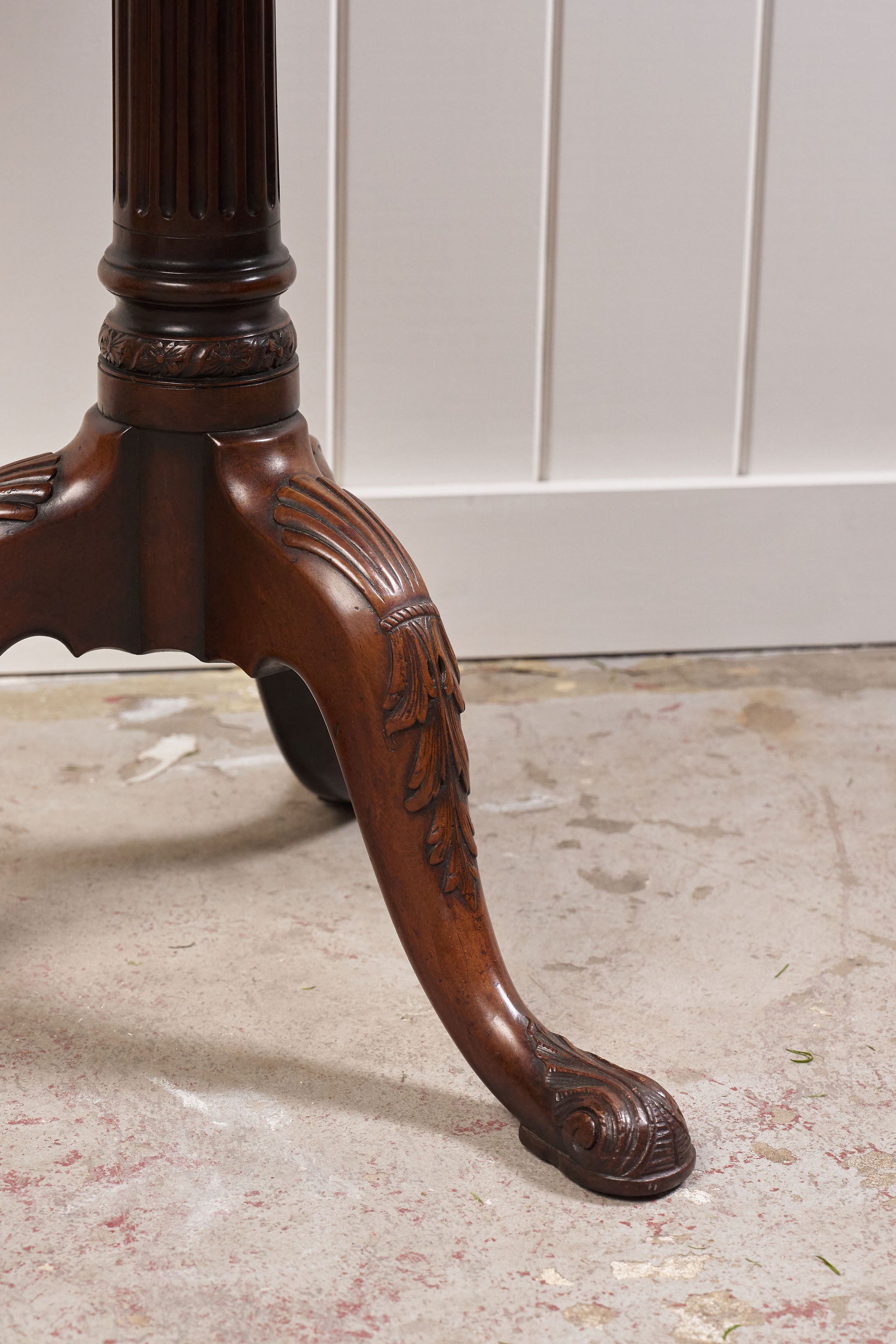Carved Mahogany Chippendale Tilt-Top Pie Crust Side Table