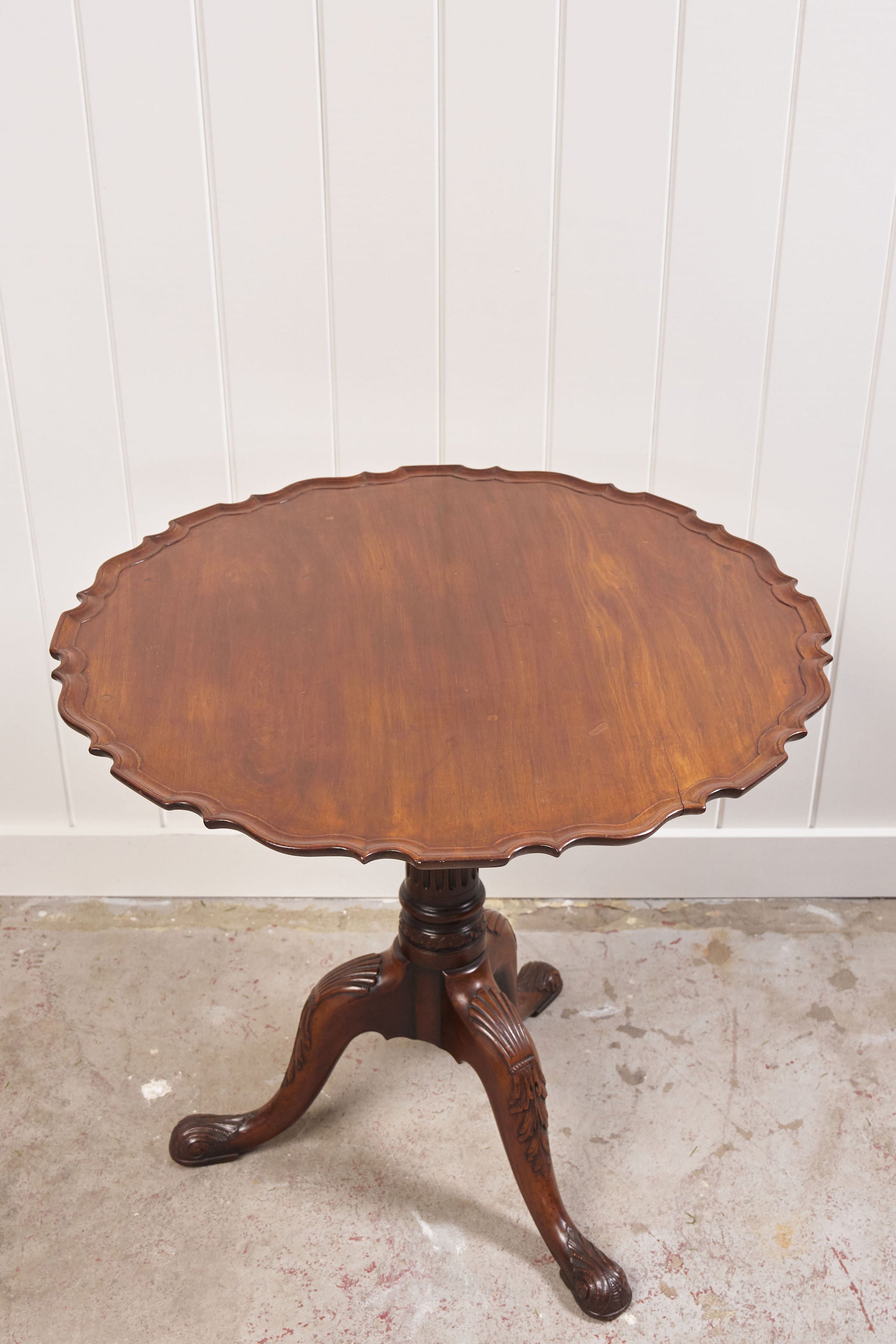 Carved Mahogany Chippendale Tilt-Top Pie Crust Side Table
