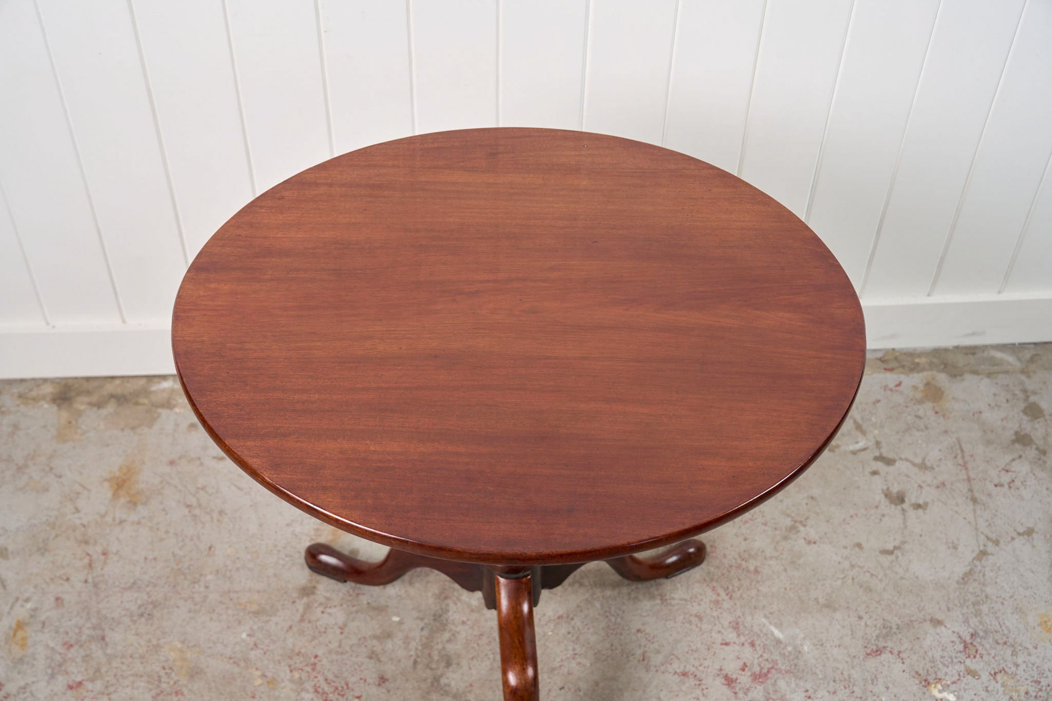 Exceptional 18th Century Mahogany Lamp Table