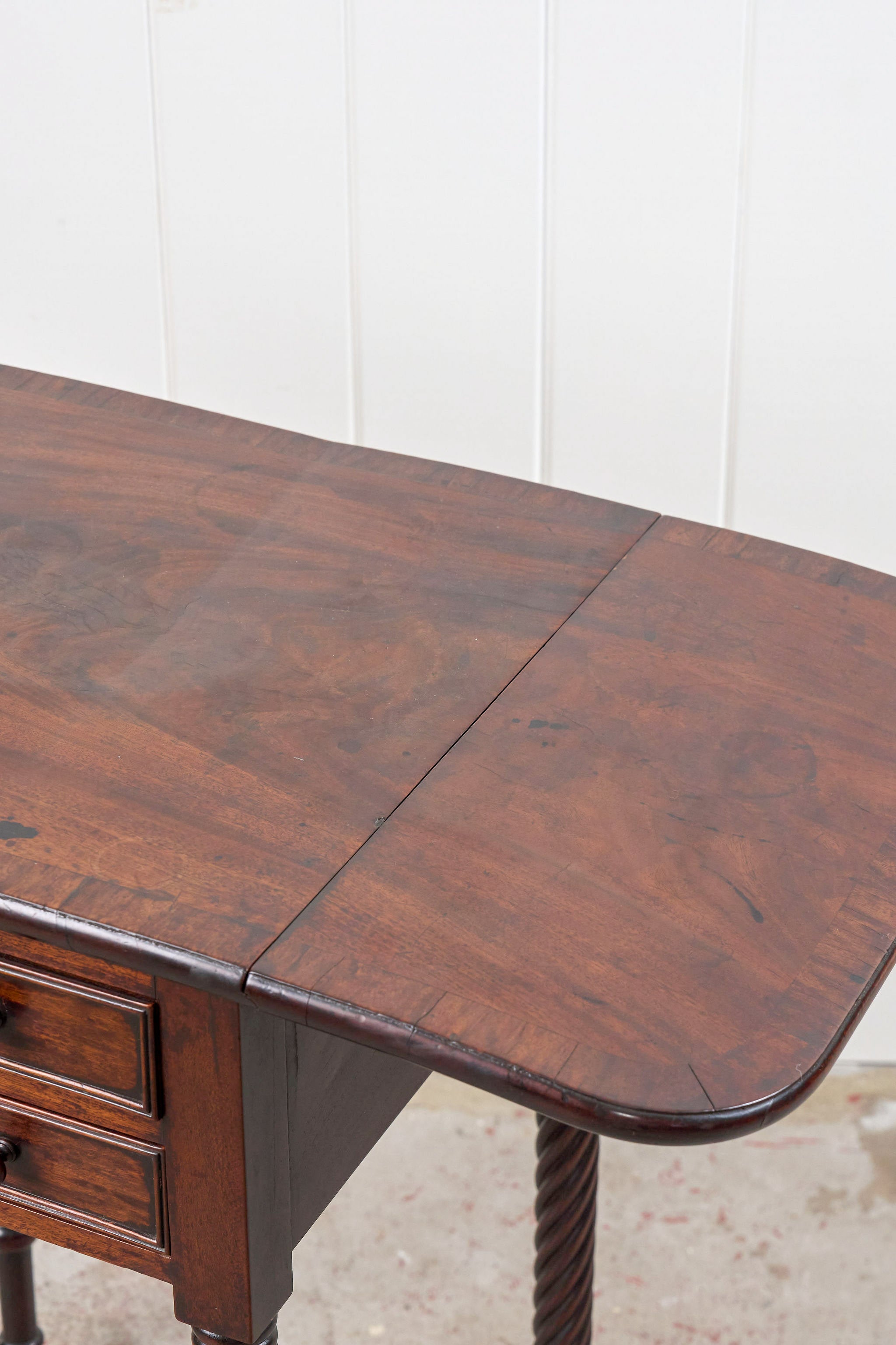 Regency 2-Drawer Pembroke Side Table With Tapered Legs On Casters (c. 1820)
